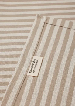 JUNA Lines Duk 150x220 cm sand