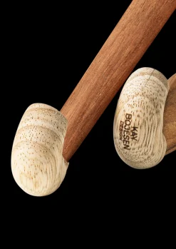 Kay Bojesen Ape x DBU Mann 2024 mini teak/limba – Kjøp her