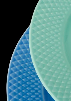 Lyngby Porcelæn Rhombe Farge Etagere Ø27 blå/grønn - Kjøp her